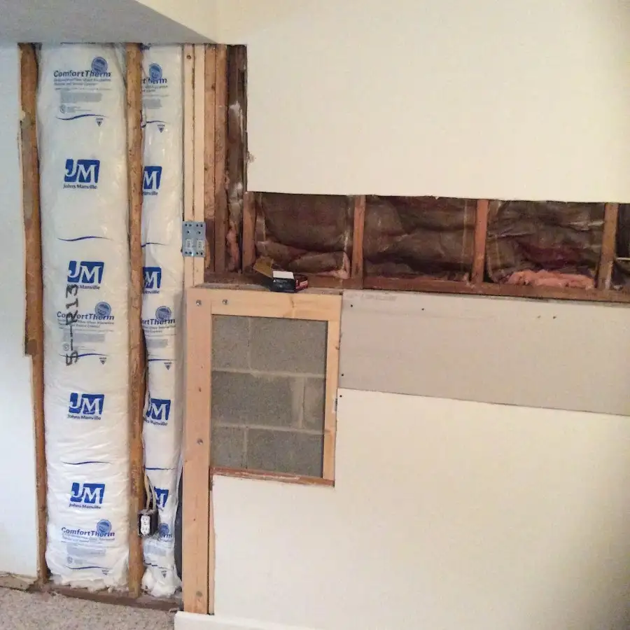Wall insulation replacement during Structural Drying in Holiday